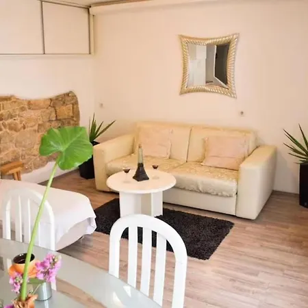 Apartament With Wifi - 24525 *